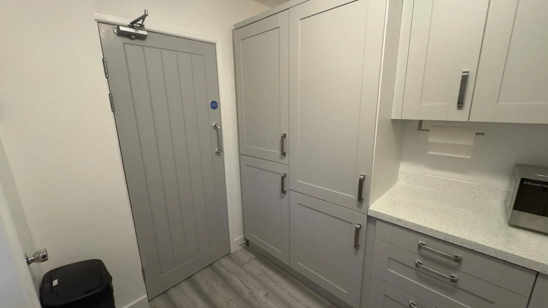 Stylish 2Br, Fast Wifi With Balcony Apartment London